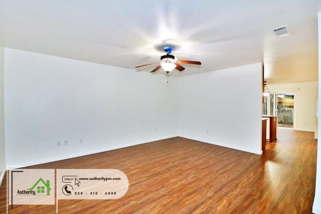 1729 Laurel Ave