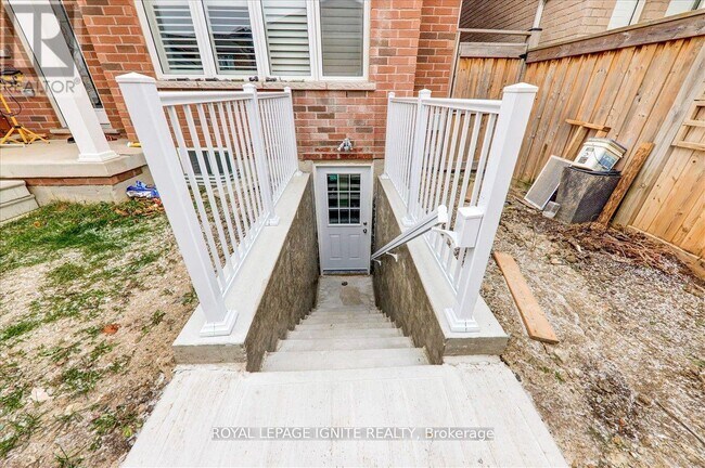 Photo - 114 Lawrence Pilkington Ave