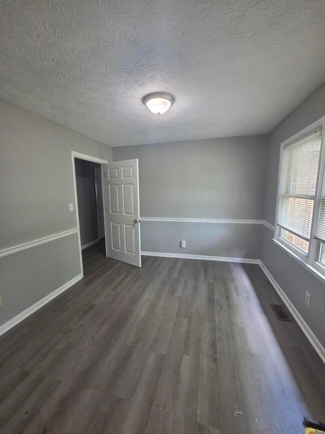 Photo - 3334 Nevius Dr