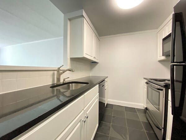 Photo - 1933 Commonwealth Ave Unit 405