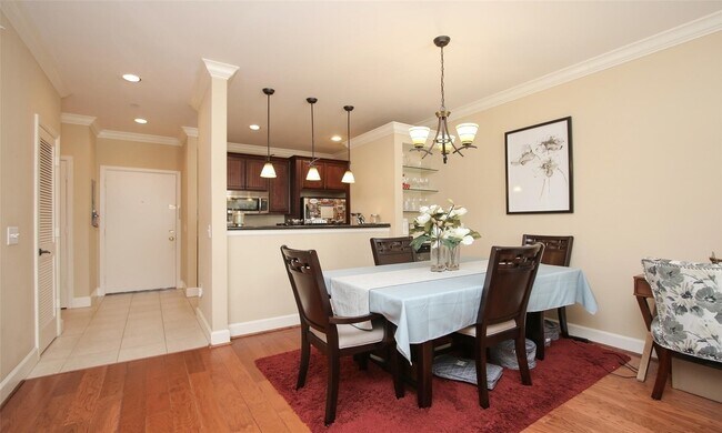 Photo - 2203 Dorrington St