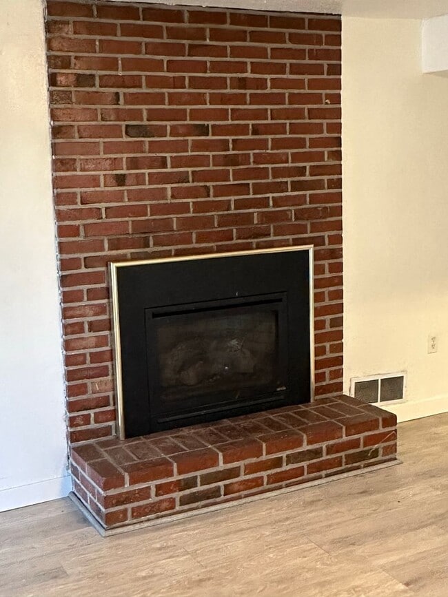 Photo - OS 1518 Unit 1518 B