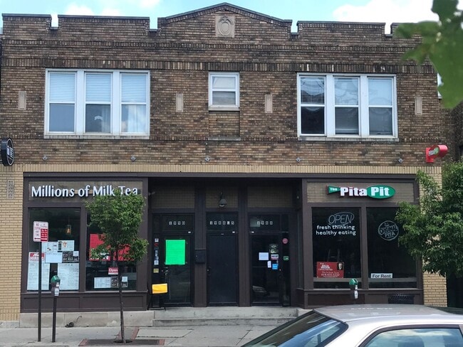 Photo - 1988 N High St Unidad 1988 1/2