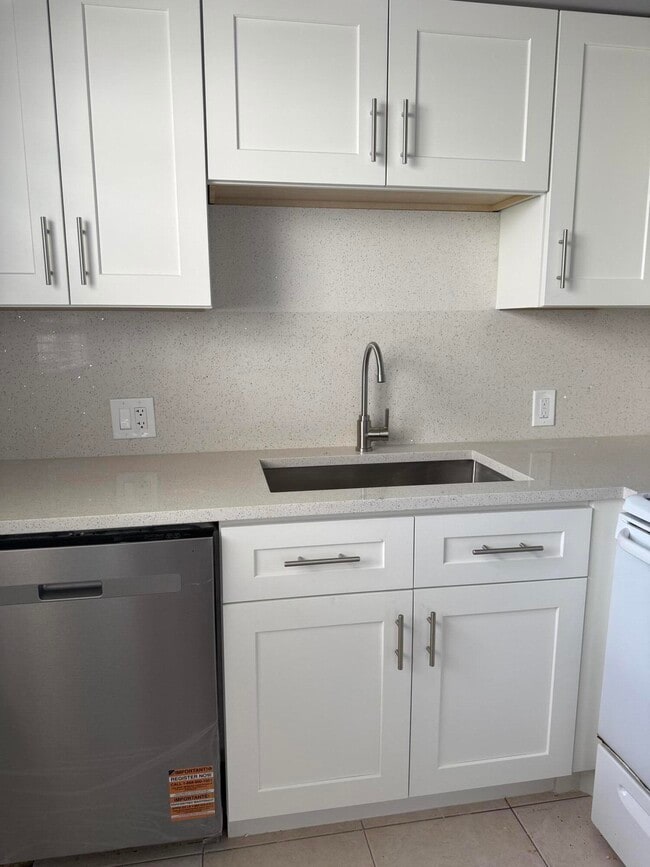 Building Photo - 347 Mansfield I Unit 347 Rental