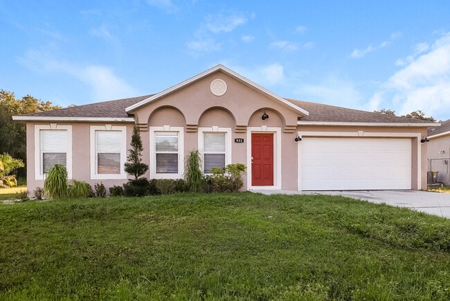 Building Photo - Spacious Comfort Meets Modern Touches Rental
