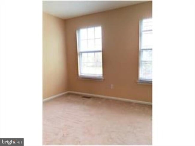 Photo - 39 Banbury Ct