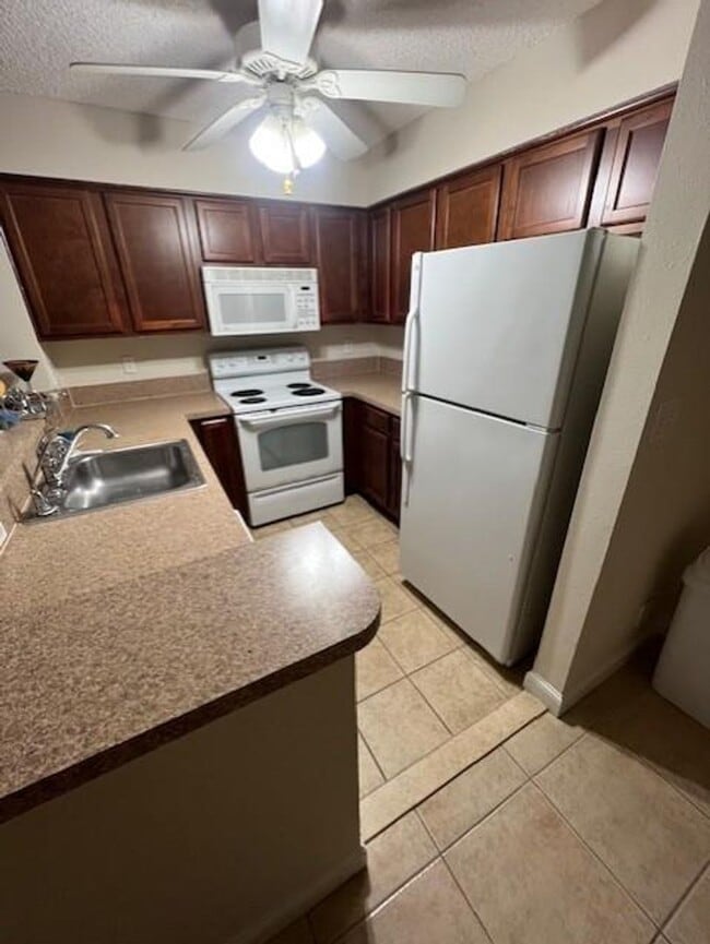 Photo - 7630 Westwood Dr