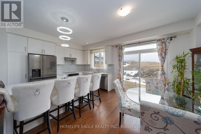 Photo - 80 Phoenix Blvd