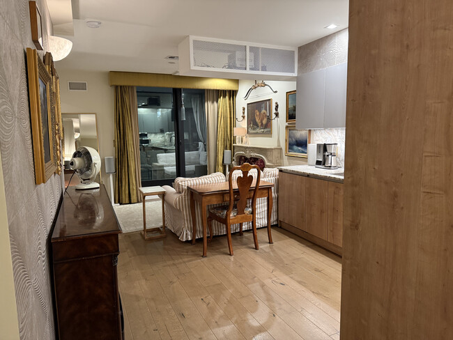 Photo - 44 Box St Unit 2D