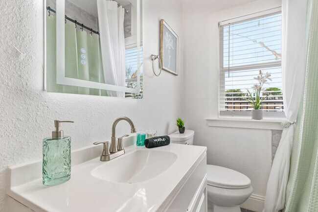 Photo - 1802 Wentworth St Unit SI ID1542671P