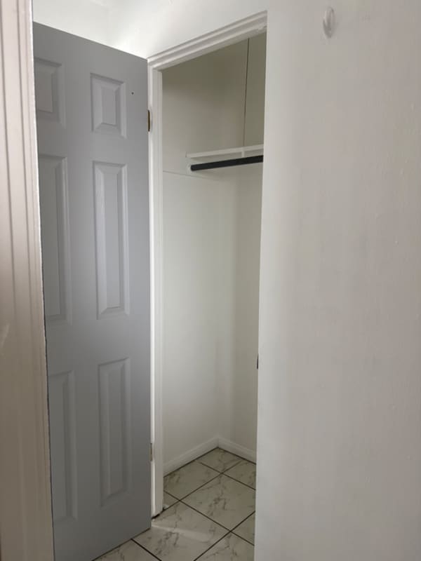 Photo - 1246 E Belmont Ave Unit 1