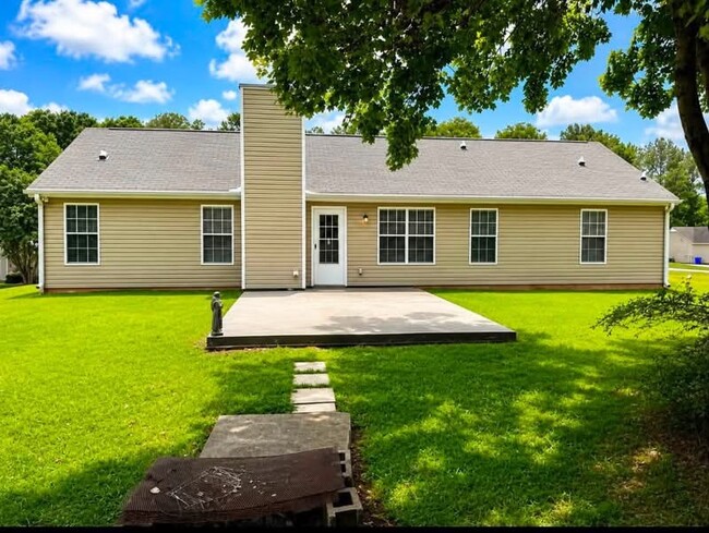 Photo - 601 Windsor Dr