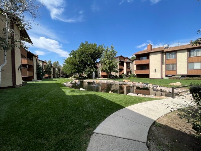 Building Photo - 6893 S Countrywoods Cir Unit 10D Rental