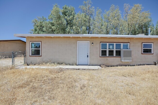 Building Photo - 11389 Lee Ave Unit 11389