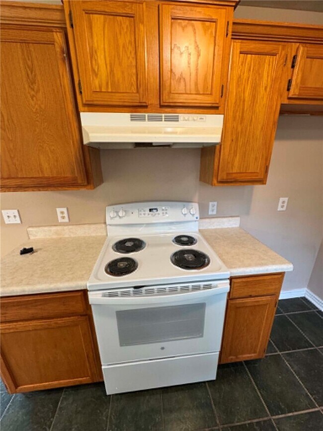 Photo - 540 Stowers Ave