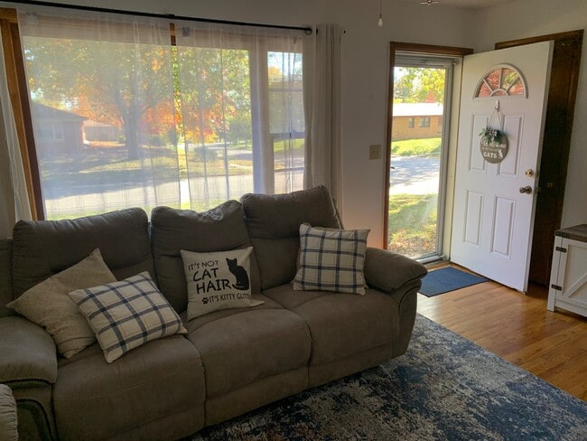 Photo - 1403 Maxwell Ave