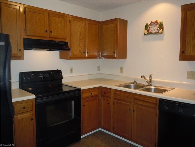 Photo - 4007 Sourgum Ct