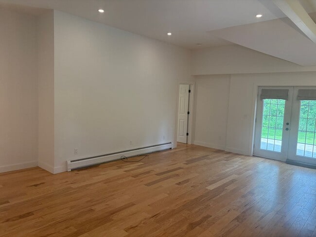 Photo - 73 Candlewood Dr