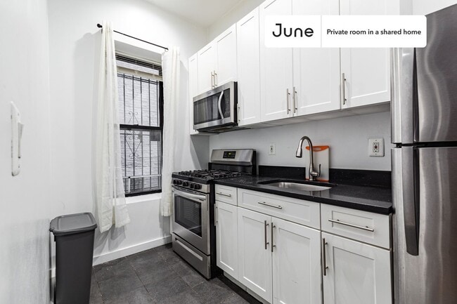 Photo - Room in Shared 4 bed/2 bath home Unidad A