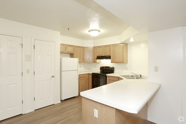 2 Bedroom - Kitchen