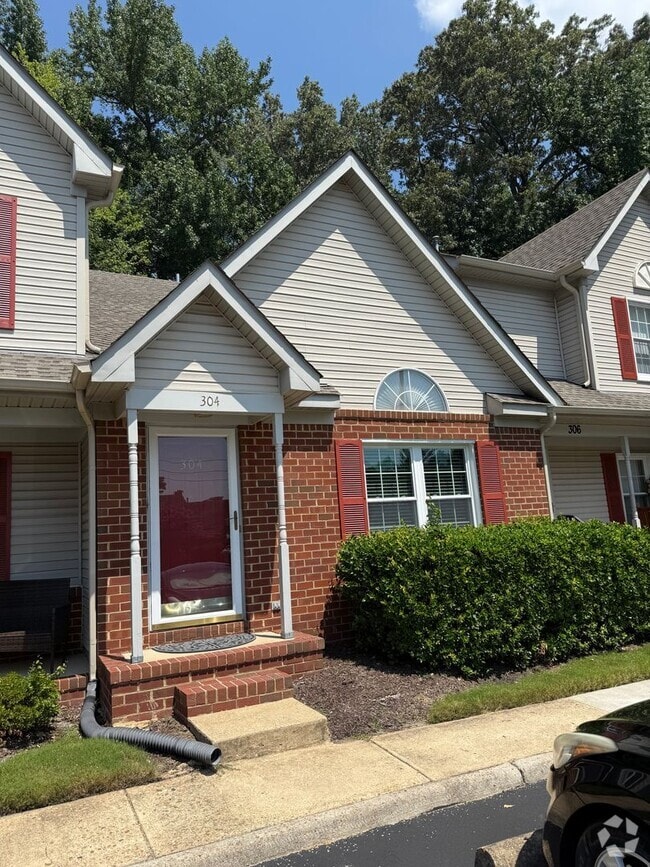 Building Photo - STONE HILL Rental