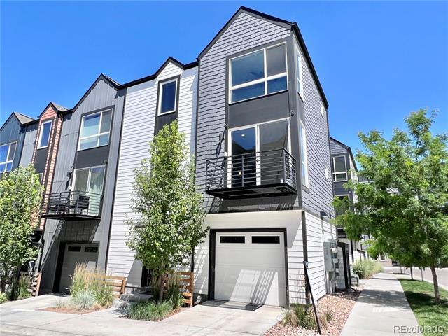 Photo - 5566 W 11th Pl
