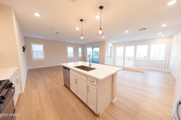 Photo - 773 E Lark St