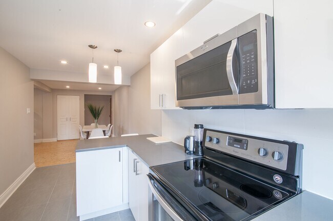 Photo - 3421 Rue Drummond Unit 104