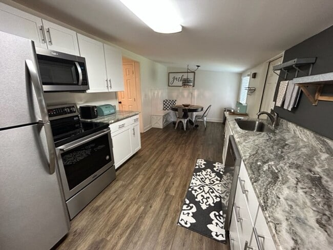 Photo - 602-606 W 10th St Unit 602 W 10th St
