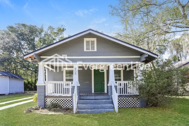 Building Photo - 808 Westbrook Rd