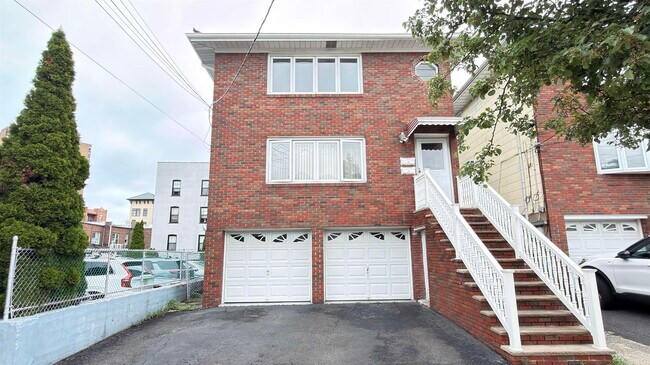 Photo - 9104 3rd Ave