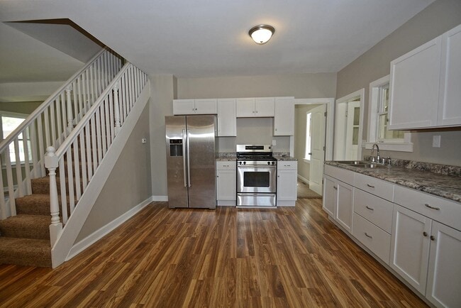 Photo - 3 bed 3 bath remodeled house for rent