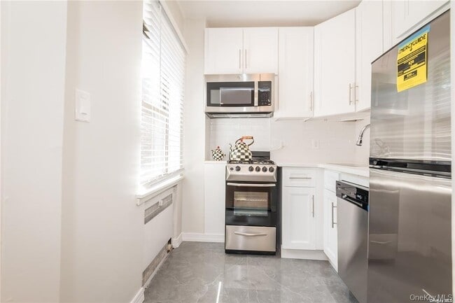 Photo - 7 Bond St Unit 3B