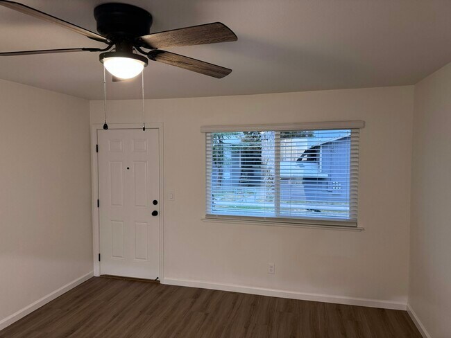 Photo - 2118 N Glenn Ave Unidad 2126 N. Glenn Ave