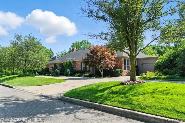 Photo - 1829 Stonycroft Ln