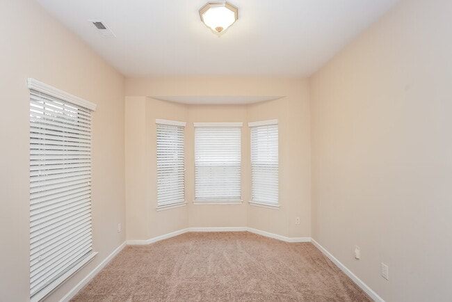 Photo - 6625 Courtland St