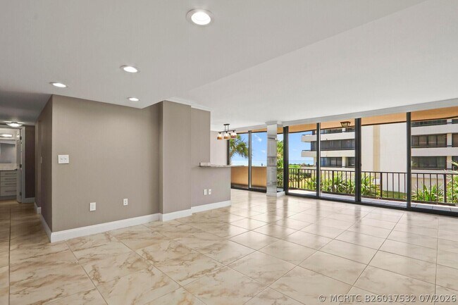 Photo - 4200 N Ocean Dr Unit 1-203