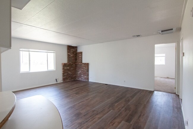 Photo - Spacious Manufactured Home!