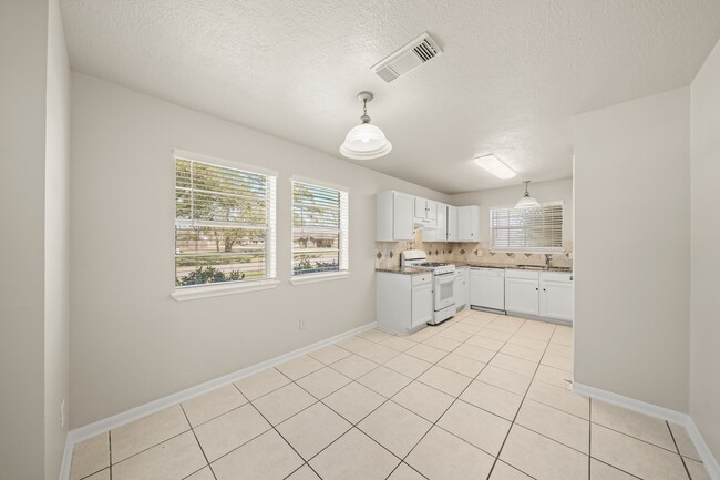 Photo - 12602 Folkcrest Way