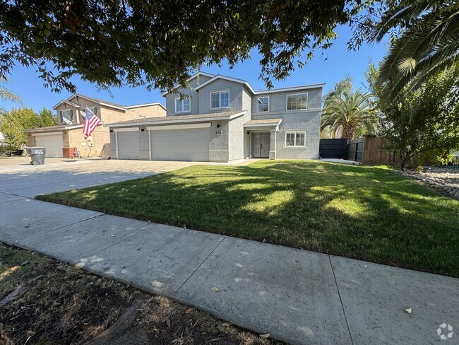 Building Photo - Lovely Home for rent in Visalia, Ca