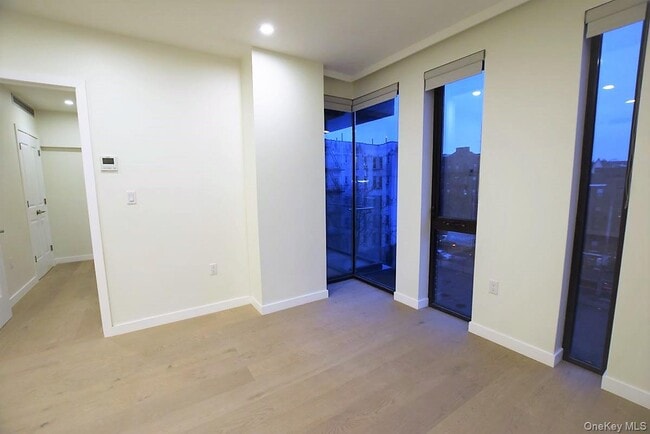 Photo - 41-26-41-44 44th St Unit 5B