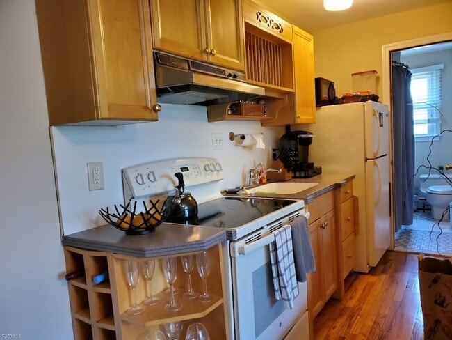 Photo - 480 Parkway Dr Unit 3R
