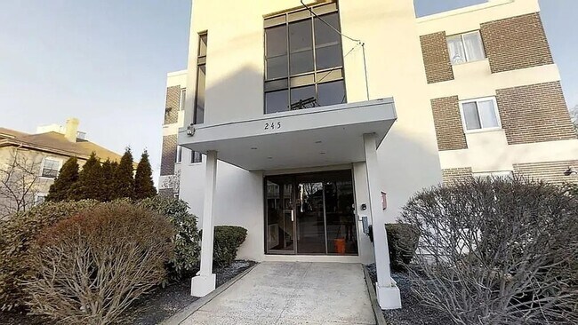 Charming 2BR Apartment in Salem - Charming 2BR Apartment in Salem