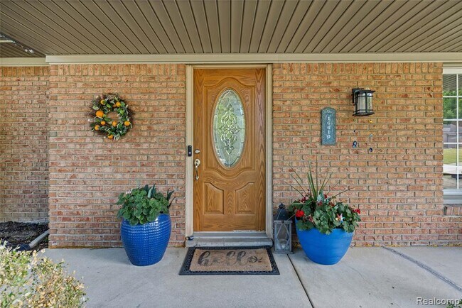 Photo - 16610 Old Bedford Rd