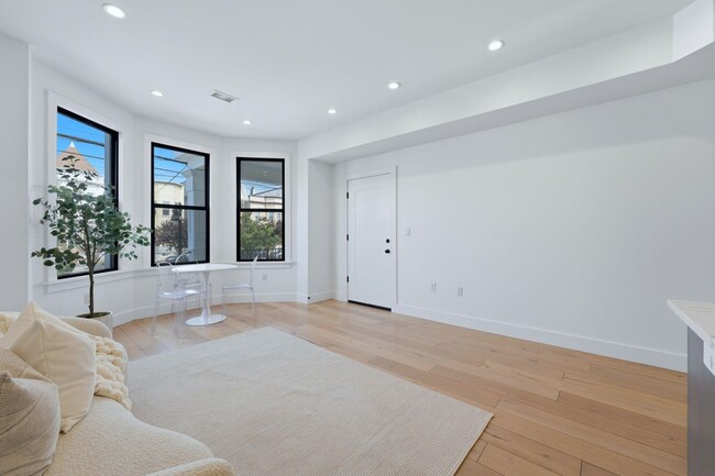 Photo - 2602 Palisade Ave Unidad 1