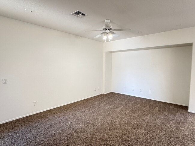 Photo - BRAND NEW CARPET 3 Bedroom 2 Bathroom Spacious Floorplan!
