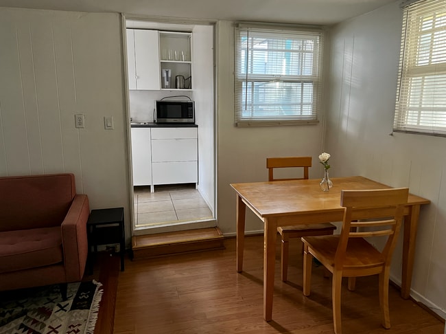 Photo - 115 N Parkwood Ave