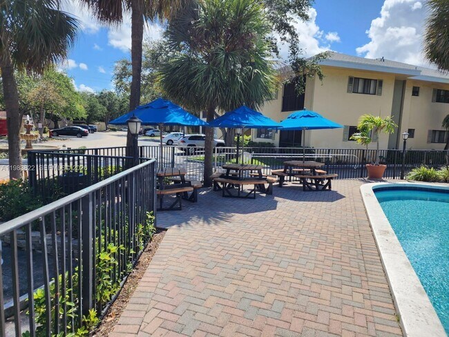 Photo - 2445 SW 18th Terrace Unit 124