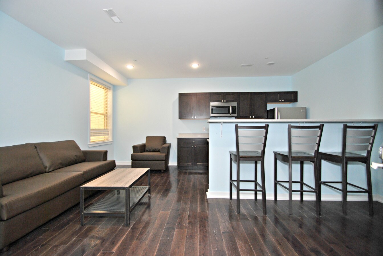 Photo - 1527-1535 W Seybert St