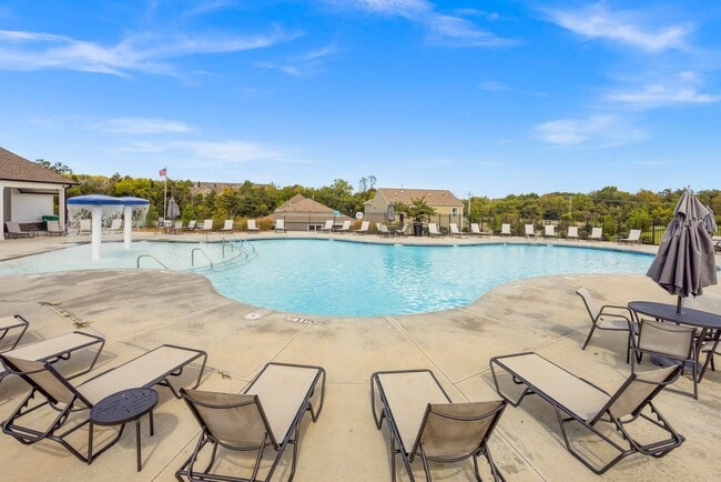 Photo - 923 Shorttail Ln